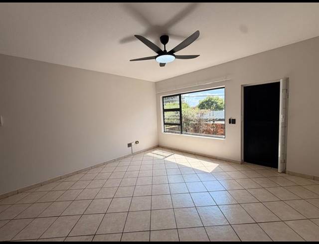 3 BEDROOM PROPERTY TO RENT IN MENLO PARK